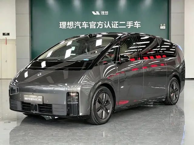 Li Auto MEGA 2025 Ultra Smart Renewal Edition