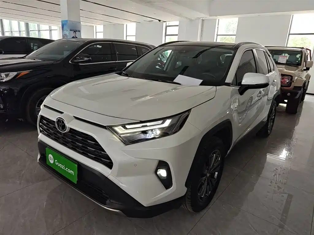 Toyota RAV4 Rongfang 2023 2.0L CVT 2WD Fashion Edition