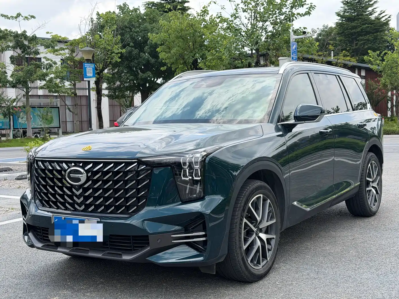 GAC Trumpchi GS8 2022 Pilot Series 2.0TGDI 2WD Luxury Smart Connect Edition (7-Seater)