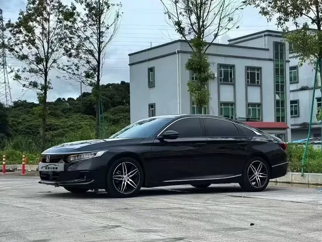 Honda Accord 2022 260TURBO Phantom Night Premium