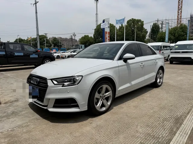 Audi A3 2019 Limousine 35 TFSI Progressive China VI
