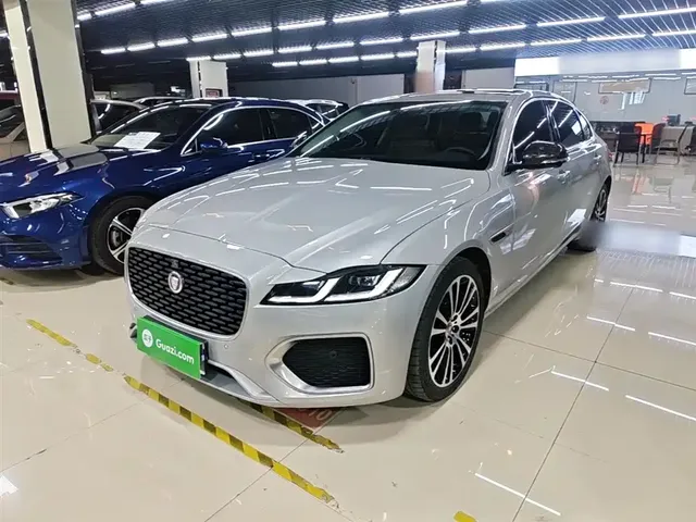 Jaguar XFL 2024 2.0T P250 2WD Premium Luxury