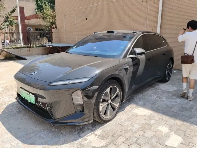 NIO ET5T 2025 75kWh Touring