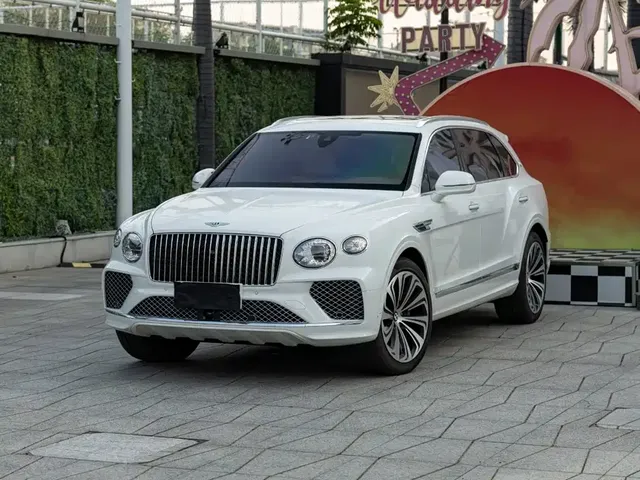 Bentley Bentayga 2026 4.0T V8 Long Wheelbase Azure Edition