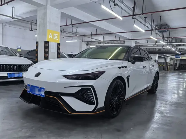 Changan UNI-V 2025 1.5T 500Bar Premium Sport Model