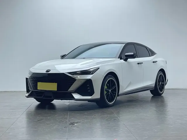 Changan UNI-V 2023 1.5T Luxury Edition