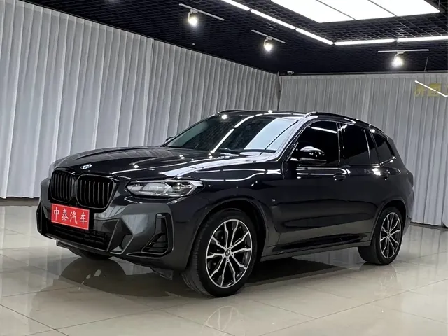 BMW X3 2022 xDrive30i Leading M Night Package