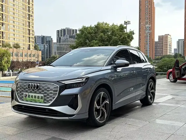 Audi Q4 e-tron 2022 40 e-tron Creation Edition