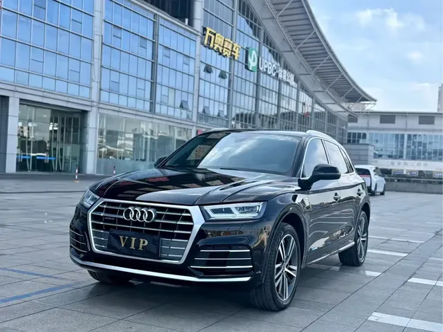Audi Q5L 2020 Facelift 40 TFSI Honor Fashion