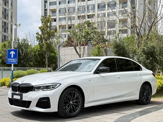 BMW 3 Series 2022 325Li M Sport Shadow Edition