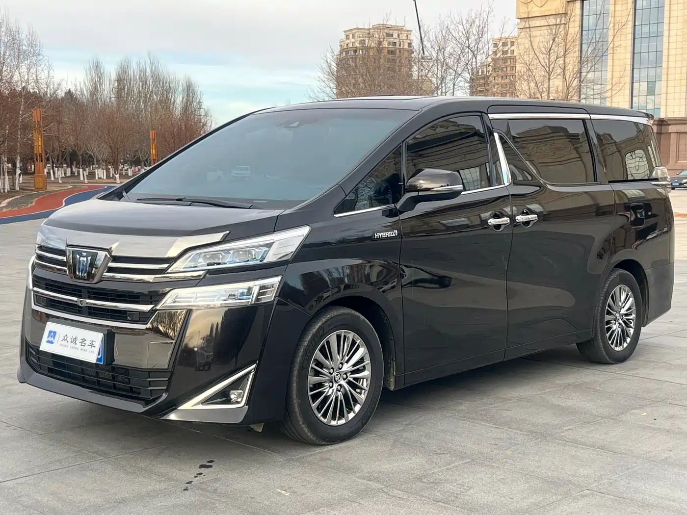 Toyota Vellfire 2020 Twin Engine 2.5L HV Premium Edition
