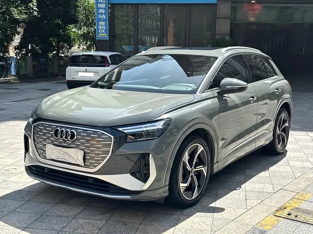 Audi Q4 e-tron 2023 50 e-tron quattro Creation Edition