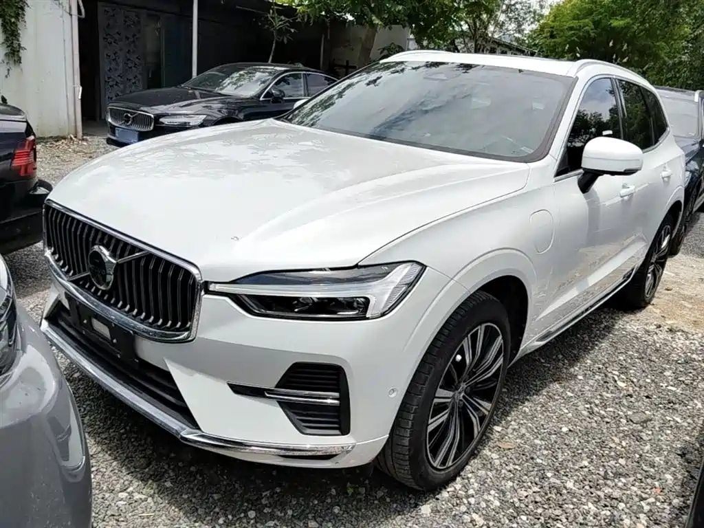 Volvo XC60 Plug-in Hybrid 2022 T8 PHEV AWD Inscription Luxury