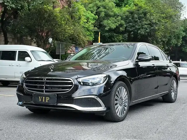 Mercedes-Benz E-Class 2022 E 300 L Fashion