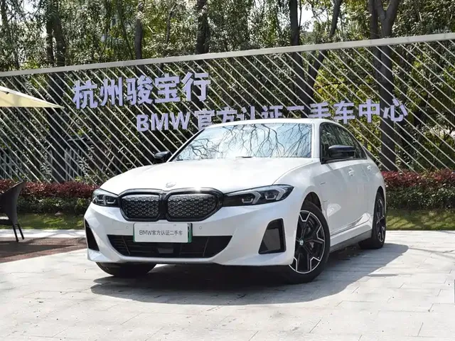 BMW i3 2025 eDrive 40 L Shadow Night Package