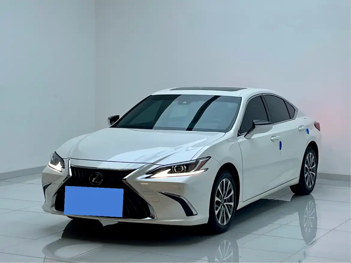 Lexus ES 2021 200 Excellence Edition