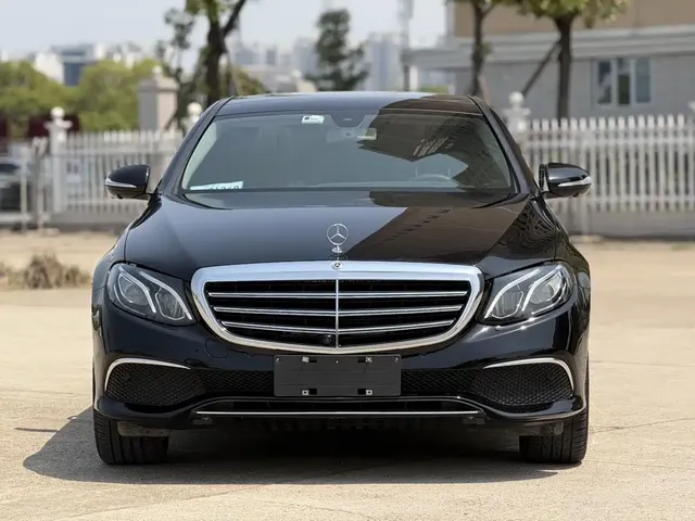Mercedes-Benz E-Class 2019 E 300 L Luxury