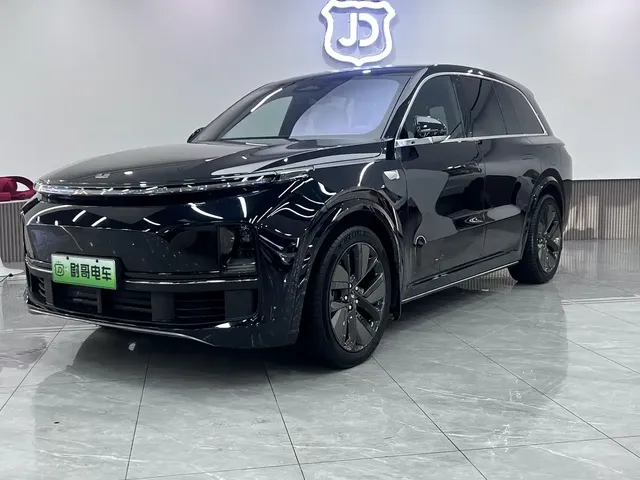 Li Auto Li L8 2023 Pro
