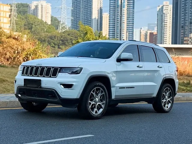 Jeep Grand Cherokee (Import) 2021 3.0L 80th Anniversary Edition
