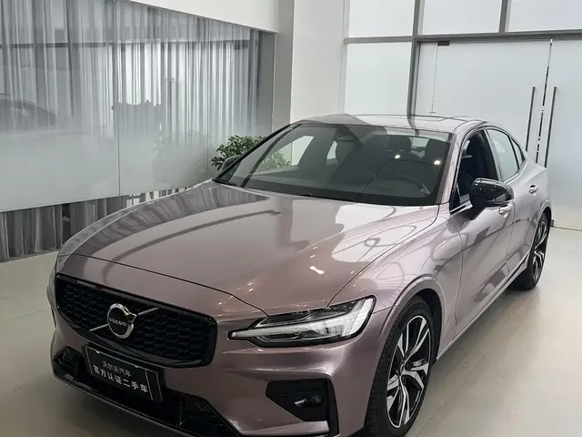 Volvo S60 2025 B5 Elegance Sport Edition