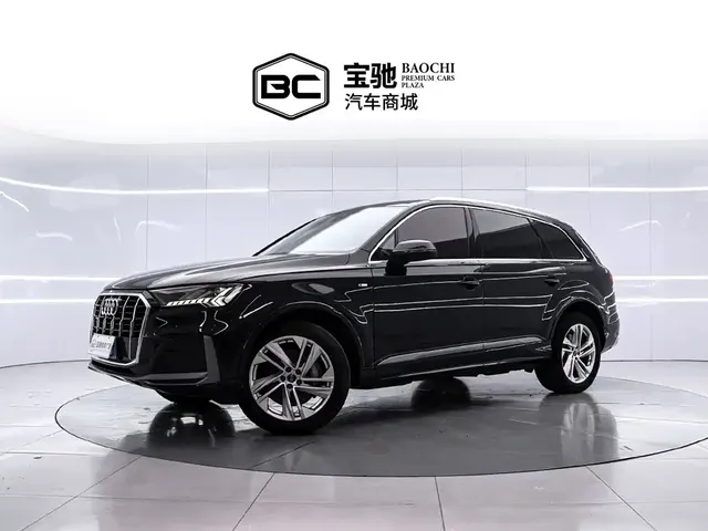 Audi Q7 2023 45 TFSI quattro S line Sport