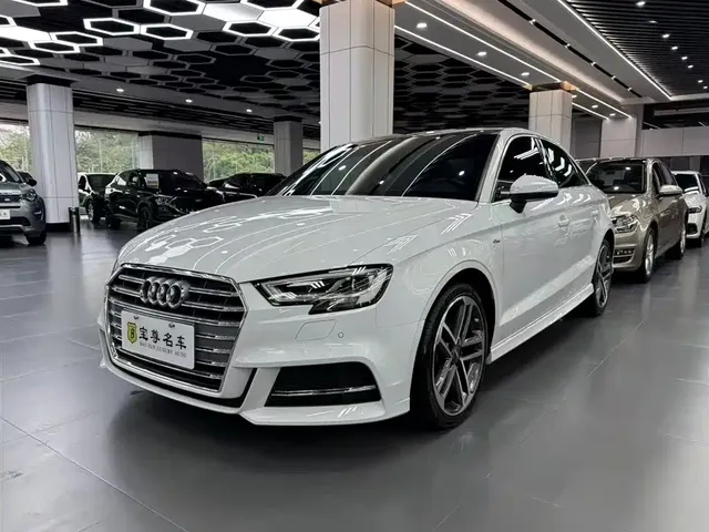 Audi A3 2020 Limousine 35 TFSI Sport China VI