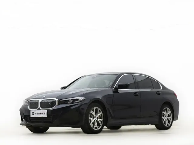 BMW i3 2022 eDrive 35 L
