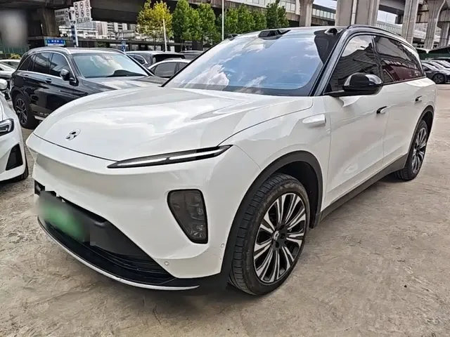 NIO ES8 2024 75kWh