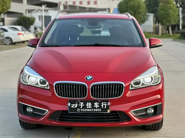 BMW 2 Series Touring 2016 218i Sport Design Package
