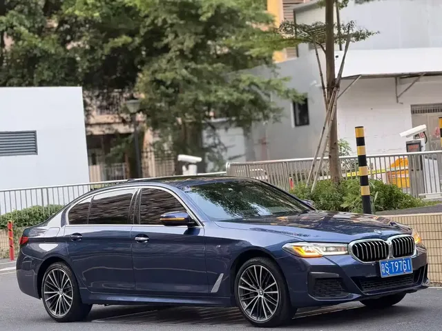 BMW 5 Series 2021 530Li Leading M Sport Package