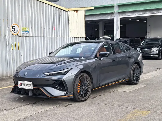 Changan UNI-V 2025 2.0T Sport Version