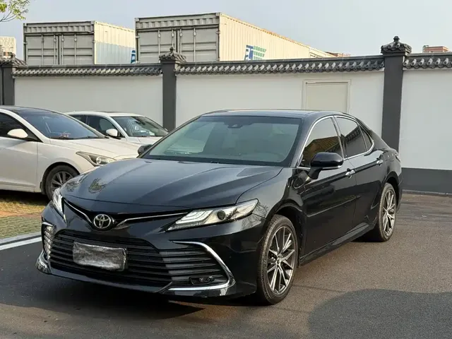 Toyota Camry 2021 2.5G Luxury Edition