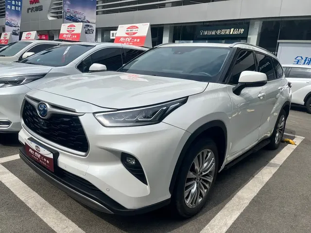 Toyota Highlander 2022 Model Dual Engine 2.5L 4WD Premium Edition 7-Seater