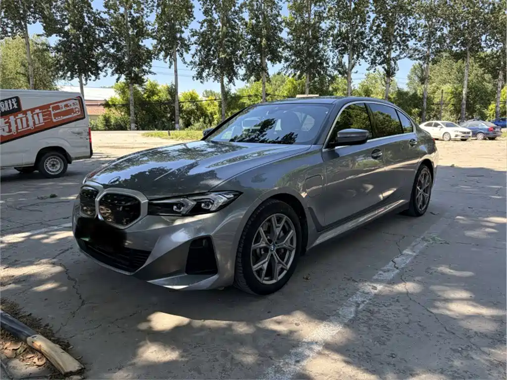 BMW i3 2024 eDrive 35 L