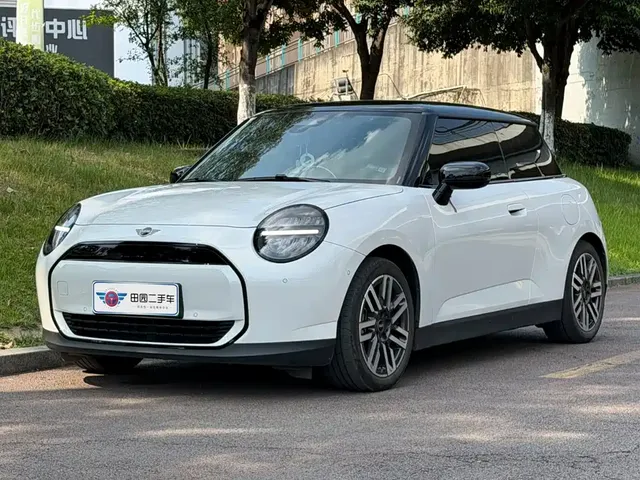 MINI Electric MINI COOPER 2025 Model 456km COOPER E Classic