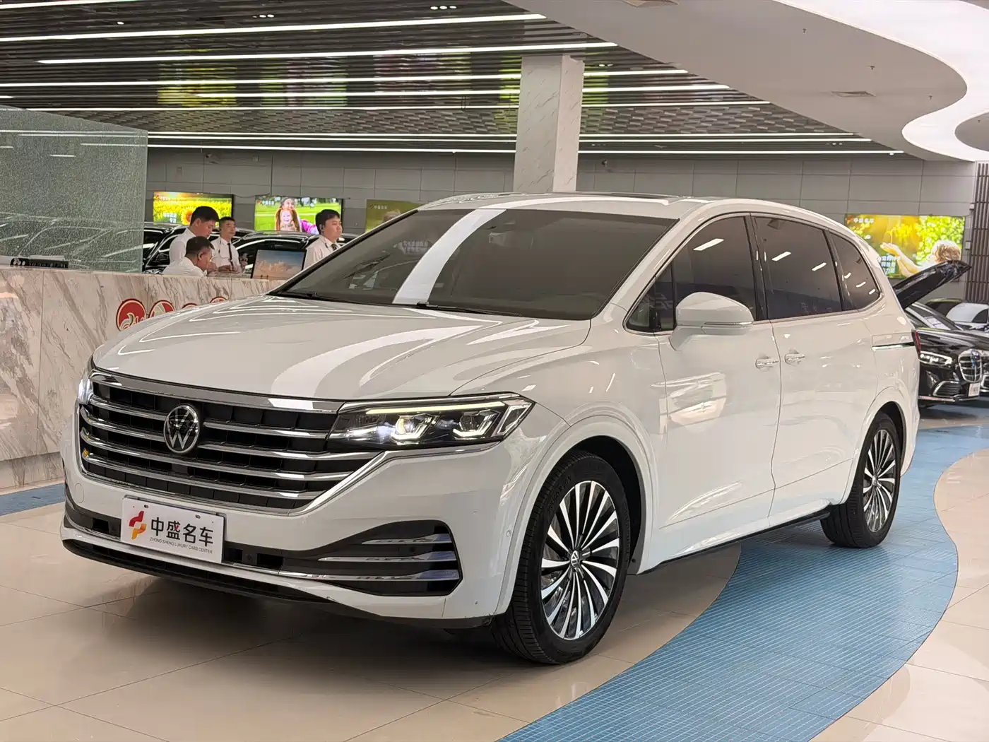 Volkswagen Viloran 2020 380TSI Premium