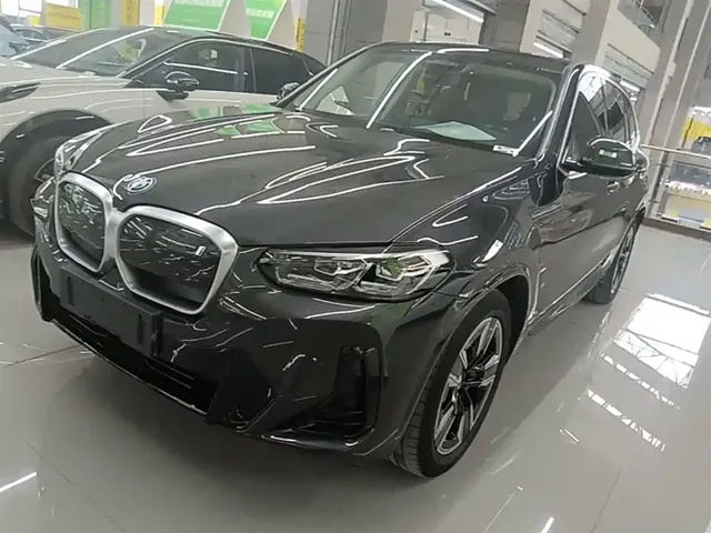 BMW iX3 2022 Facelift Leading Model