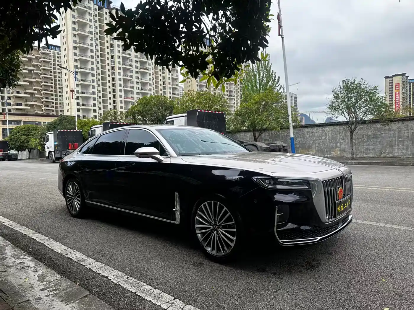 Hongqi H9 2023 2.0T Smart Connectivity Flagship Edition