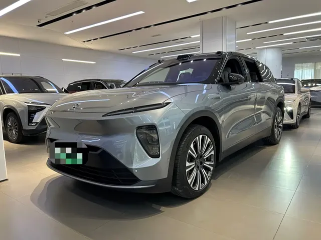 NIO ES8 2024 75kWh