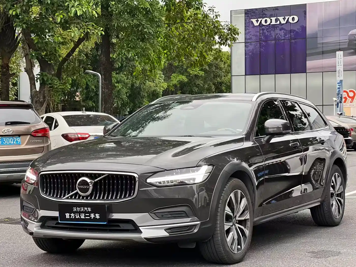 Volvo V90 2022 Cross Country B5 AWD Momentum