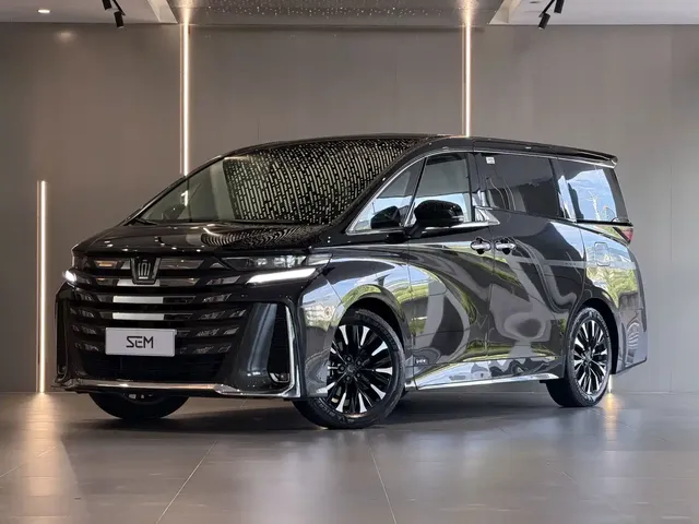 Toyota Vellfire 2024 Crown Hybrid 2.5L Premium Edition