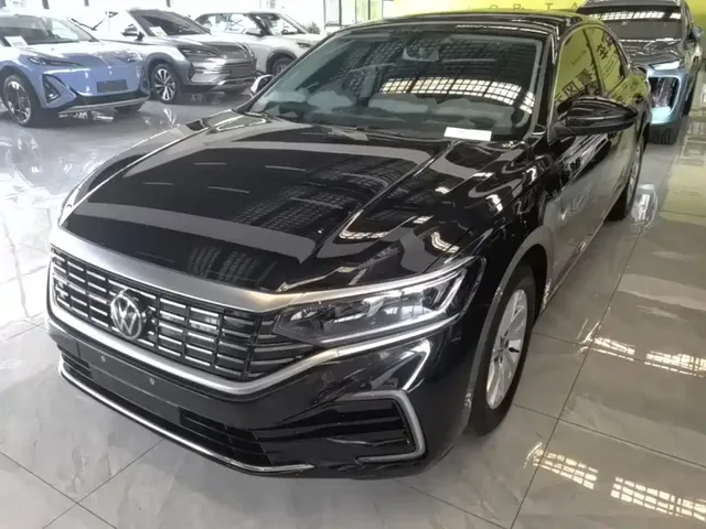 Volkswagen Passat New Energy 2025 430PHEV Hybrid Business Edition