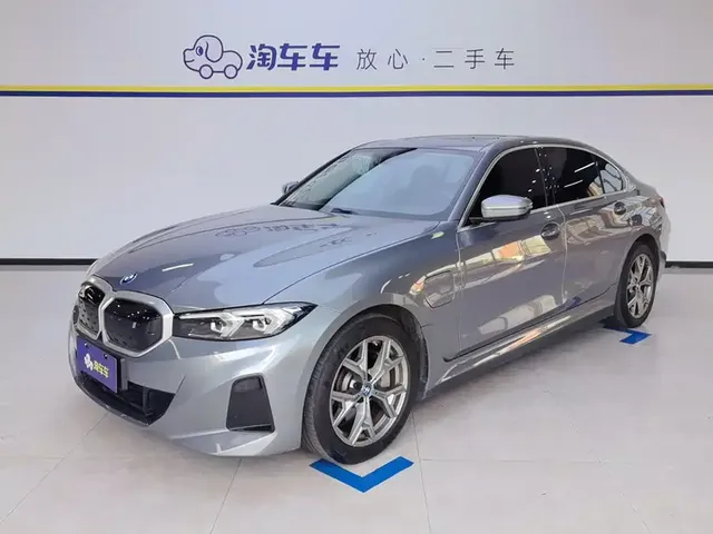 BMW i3 2022 eDrive 35 L