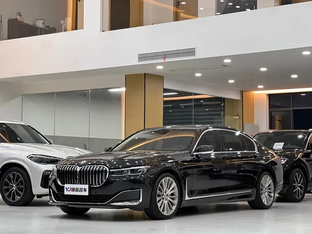 BMW 7 Series 2021 Model 740Li Leading Luxury Package