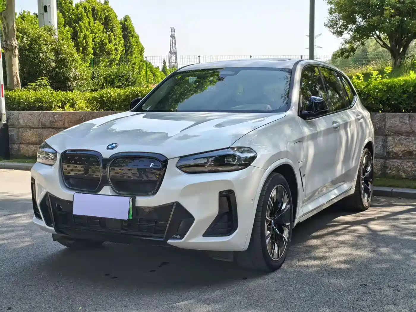BMW iX3 2024 Leading Edition