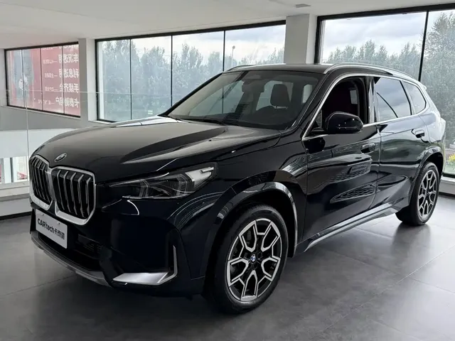 BMW X1 2026 Model Year sDrive25Li X Design Package