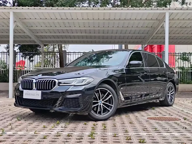 BMW 5 Series 2022 525Li M Sport Package