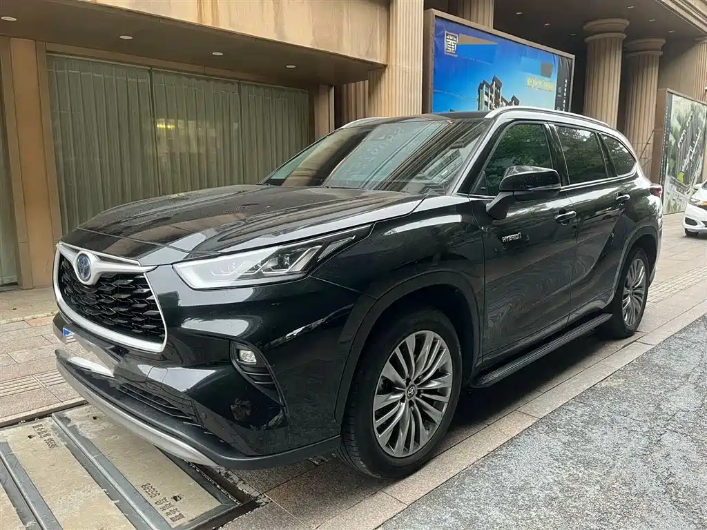 Toyota Highlander 2022 Model Dual Engine 2.5L 4WD Premium Edition 7-Seater