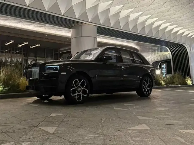 Rolls-Royce Cullinan 2024 Black Badge