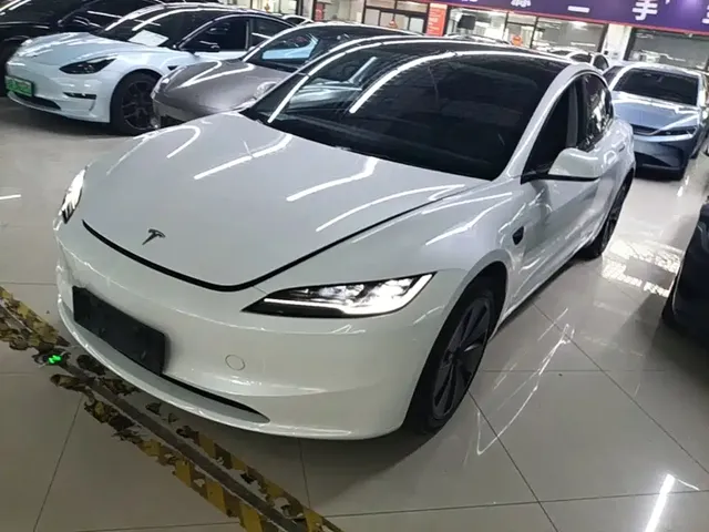 Tesla Model 3 2023 Rear-Wheel Drive